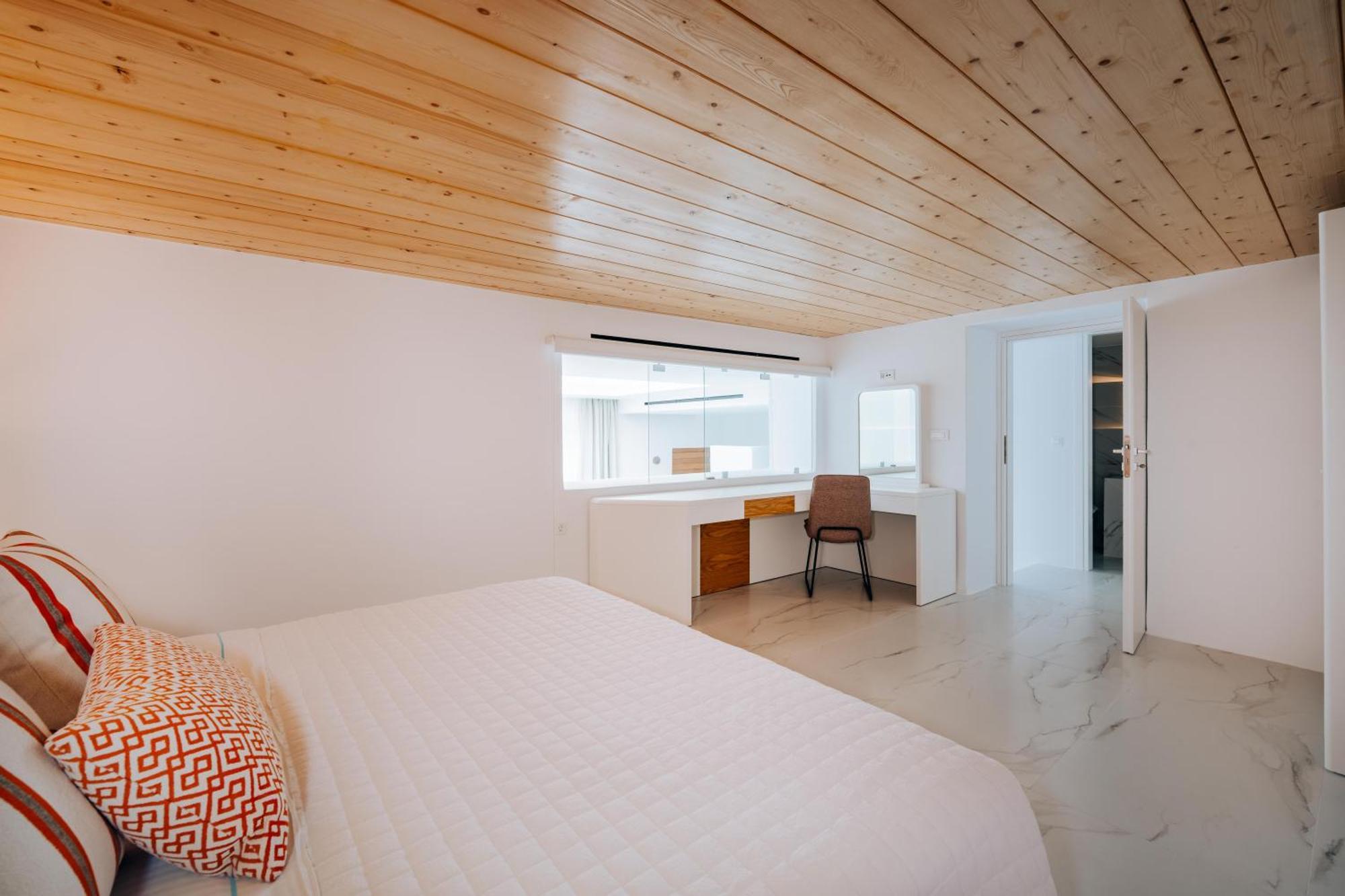 Arcs Boutique Hotel